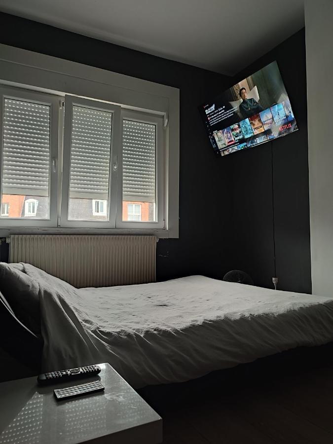 릴 Chambre Prive Dans Une Maison Avec Terrasse Et Jardin Salles De Bain Partagees 아파트 외부 사진