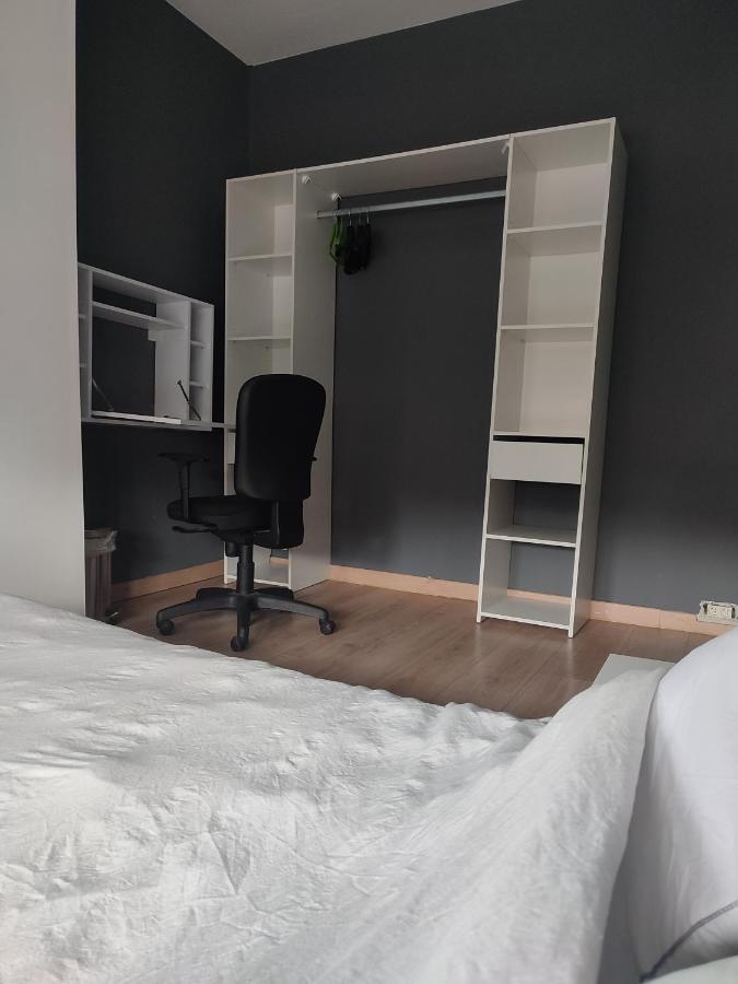 릴 Chambre Prive Dans Une Maison Avec Terrasse Et Jardin Salles De Bain Partagees 아파트 외부 사진